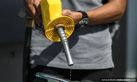 Astro awani menduduki tangga pertama jenama berita yang paling dipercayai di malaysia berdasarkan kajian tahunan oleh institut kajian berita digital reuters 2020. - Malaysiakini