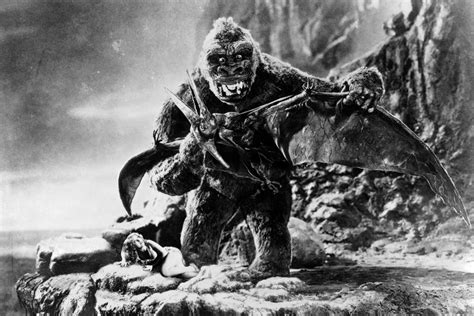 Pteranodon (from greek πτερόν and ἀνόδων) is a genus of pterosaur that included some of the largest known flying reptiles, with wingspans over 7 meters (23 feet). 10 Interesting Facts About Pterodactyls