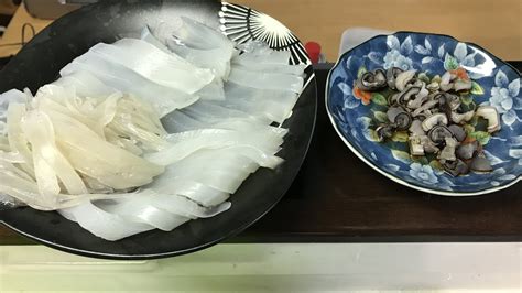 Последние твиты от acaね (ずっと真夜中でいいのに。) (@zutomayo). イカの簡単なさばき方と食べ方!実はアオリイカの皮がうまい ...