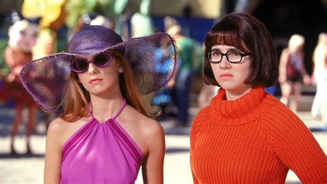 A “steamy” Kiss Between Daphne And Velma Was Cut From Scooby Doo Them