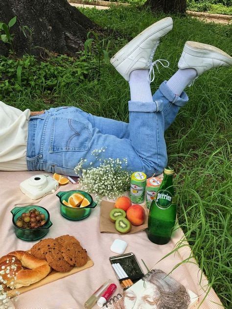 32 Picnic Inspo Ideas In 2021 Picnic Picnic Inspiration Picnic Date