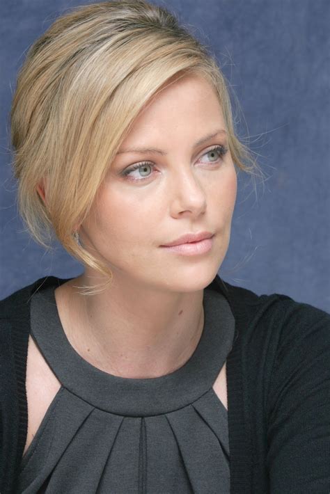 She was raised on a farm outside the city. Charlize Theron pictures gallery (31) | Film Actresses