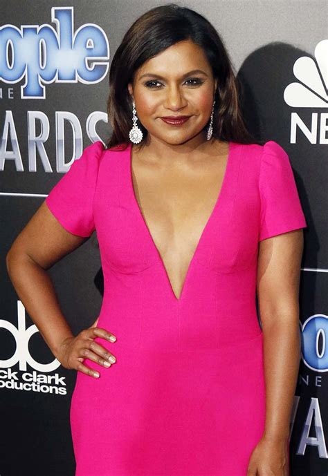 VIDEO Why Is Mindy Kaling Sunbathing Nude In Her New Super Bowl