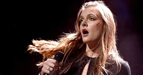 Tove Lo Explains How To Pronounce Her Name Teen Vogue