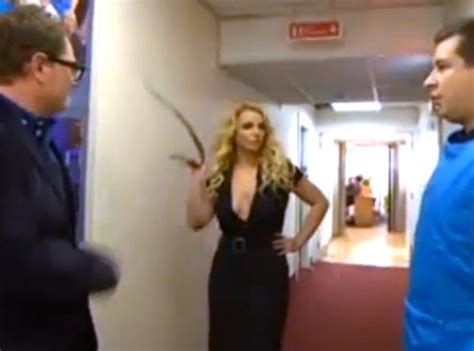 Britney Spears Goes Around Whipping People On British Tv—watch Now E