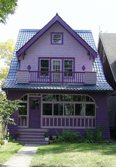 A Picture A Day Of Regina Saskatchewan Purple House Purple Home