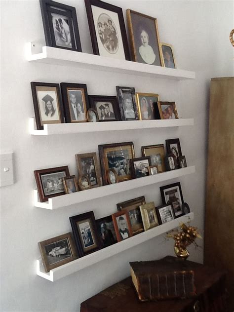 30 Picture Frame With Shelves