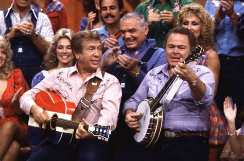 Roy Clark Country Star Who Hosted ‘hee Haw Variety Show Dies At 85