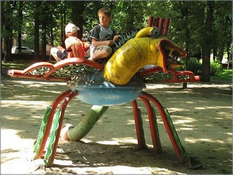 Weird Kids Playground Barnorama