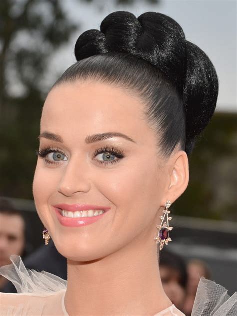 Pics 2014 Grammy Awards Style — Best Hair And Makeup On