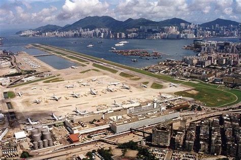 Kai Tak O Antigo Aeroporto Localizado No Meio Da Densidade Urbana De