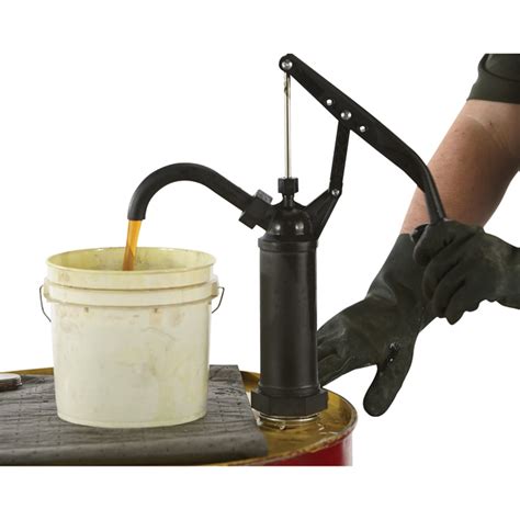 Roughneck Lever Action Drum Hand Pump — Fits 15 To 55 Gallon Drums