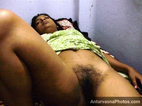 Nude Indian Housewife Ne Nokar Ko Chut Dikhai Antarvasna Sex Photos