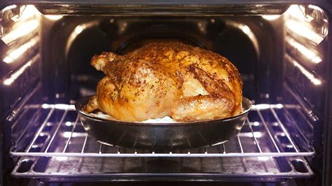 Is it better to cook a turkey in a convection oven or regular oven? The Best Way to Cook a Turkey - Consumer Reports
