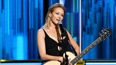 Jewel Kilcher Who Is Dating After Divorced From Ty Murray Check Her