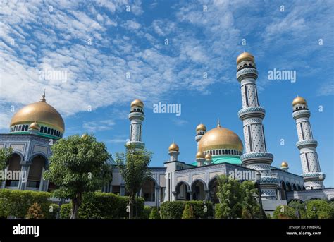 Jame Asr Hassanil Bolkiah Masjid Jame Asr Brunei Stock Photo Alamy