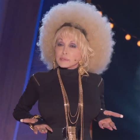 Dolly Parton Raps Calls Out Goddaughter Miley Cyrus E Online