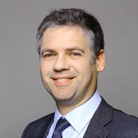Die unicredit bank ag (eigenschreibweise: Michael Erras - Head of Outsourcing Securities Provider ...