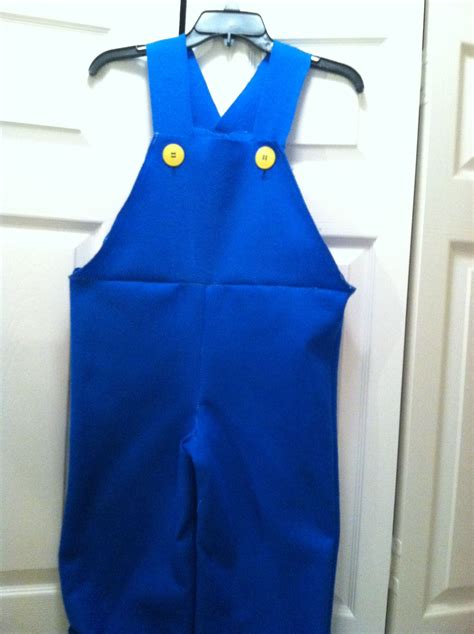 Pin By Ethel Noemi On Mario Bros Easy Cosplay Mario Cosplay Overalls