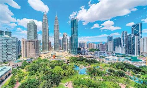 Namun siapa sangka, kota yang menjadi titik dari. 15 Tempat Wisata Menarik di Kuala Lumpur yang Paling ...