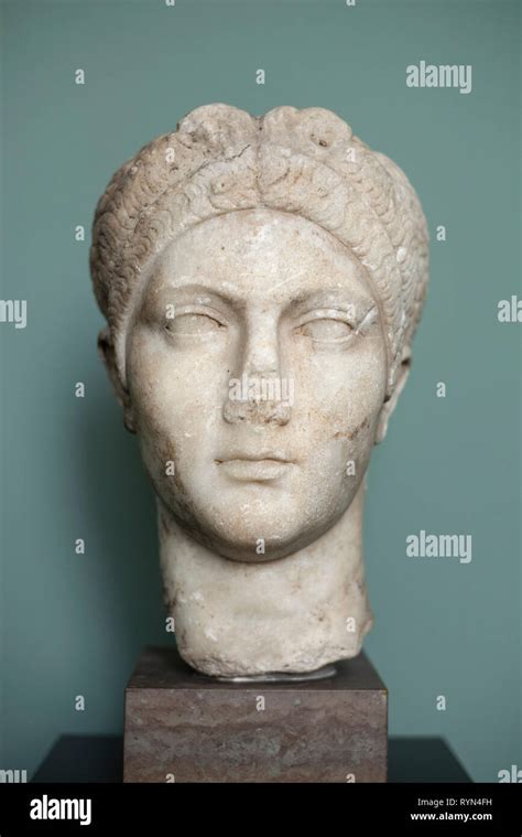 Copenhague Dinamarca Busto Retrato De La Emperatriz Romana Vibia