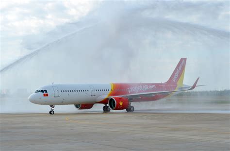 Vietjet Introduces First A321neo New Engine Option Aircraft To