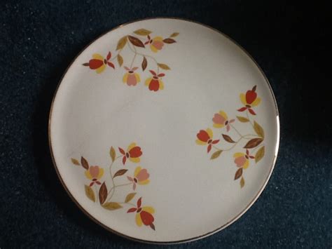 Vintage Hall China Jewel Tea Autumn Leaf Cake Plate