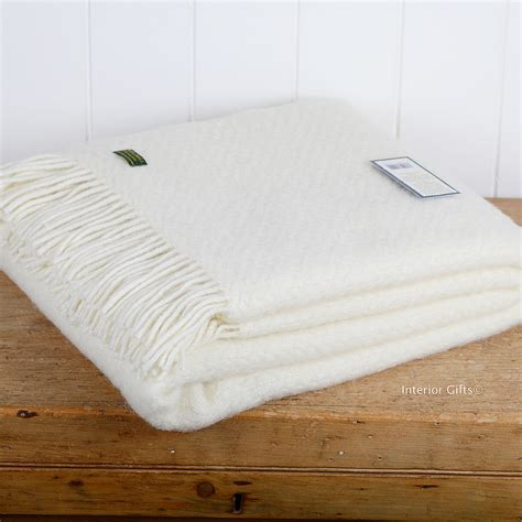 Tweedmill Wool Throw In Plain Cream Wafer Basketweave Design 100