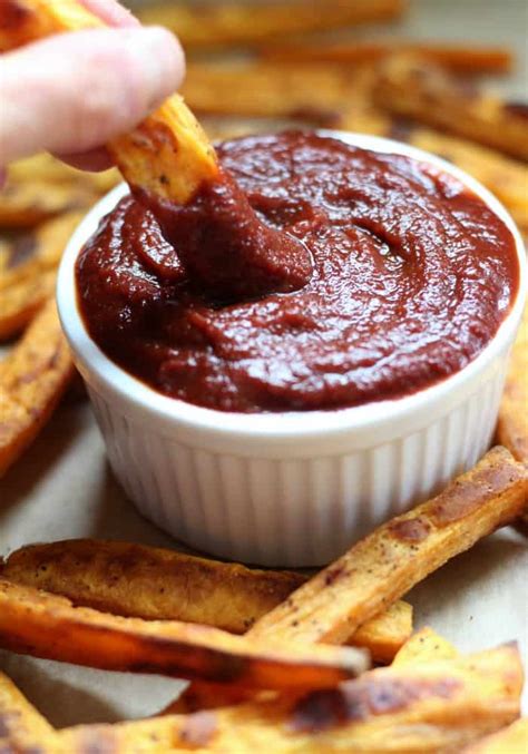 To make one into a full meal, i like to stuff it with a flavorful veggie filling and a yummy sauce. Crispy Sweet Potato Fries & Homemade BBQ Sauce {Paleo & Vegan}