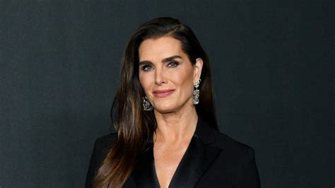 Brooke Shields Shares Recovery Video Learning To Walk Again 1035 Kiss Fm The Fred Show