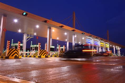 Batu kawan, jan 1 ― the toll rate for private cars at the sultan abdul halim mu'adzam shah bridge (jsahms) has been reduced from rm8.50 to rm7.00, bringing it in line with the rate charged at penang bridge. Toll System