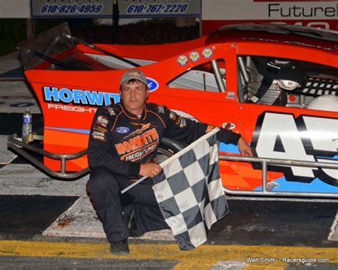 Eric Beers Takes Another Mahoning Modified Win Racers Guide The Web