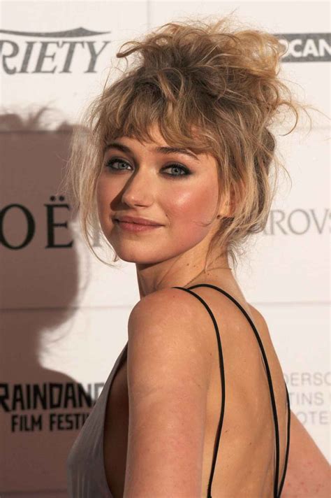 Imogen Poots Bangs Curly Hair With Bangs Hairstyle Hair Inspiration