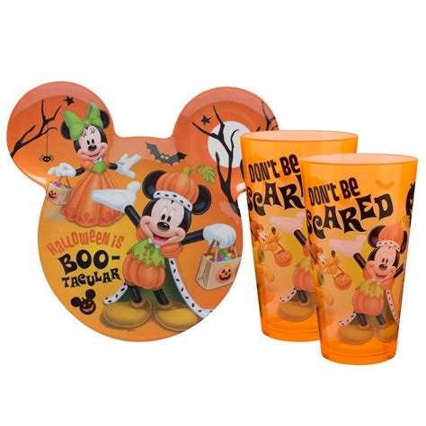 While minnie is mixing the required ingredients your job is to see the color of the sample given to. Mickey Mouse Halloween Kids Dinner Set | Mickey mouse ...