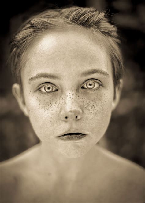 Photographs Of People With Freckles Highlight Their Beauty Portrait Freckles Contemporary