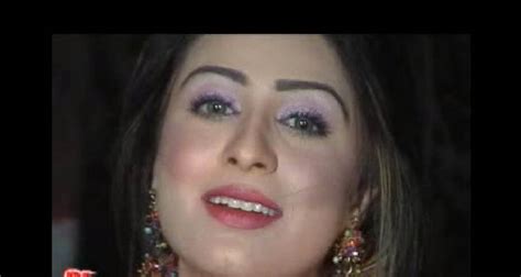 Gak Rame Pashto Film Actress Dua Qureshi New Photos Pictures Dua Qureshi Punjabi Stage Dancer