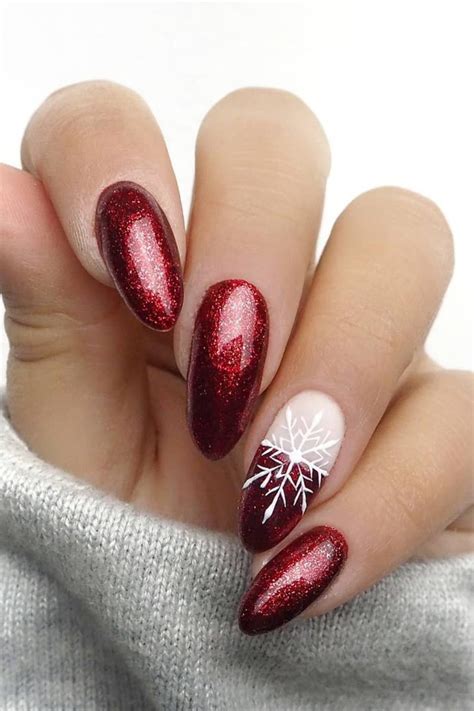 The Cutest And Festive Christmas Nail Designs For Celebration Red