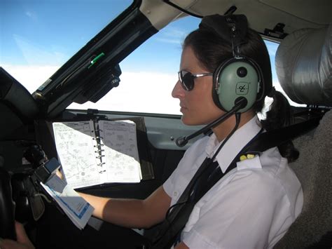 Day In The Life What Its Like To Be A Female Pilot At 40000 Feet