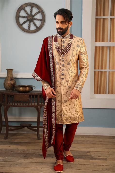 Indian Sherwani Groom Outfit With White Velvet Stole Etsy