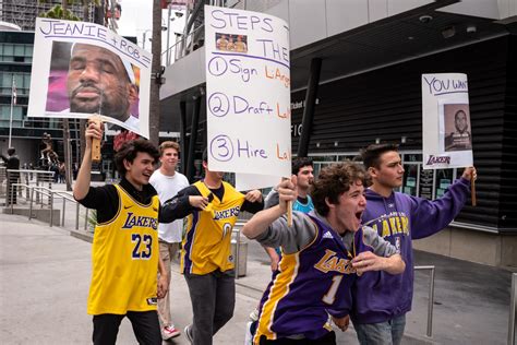 Behind The Spectacle Of Lakers ‘protest A Genuine Fan Unrest Is