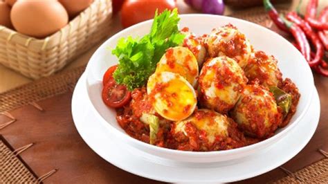 Resep sambal goreng kacang teri kering menu keluarga yang enak. Resep telur balado pedas manis | Tabloid Kuliner Nusantara