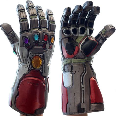 Iron man by cesar moreno. 2019 Avengers Endgame Iron Man Infinity Gauntlet Snap Prop ...