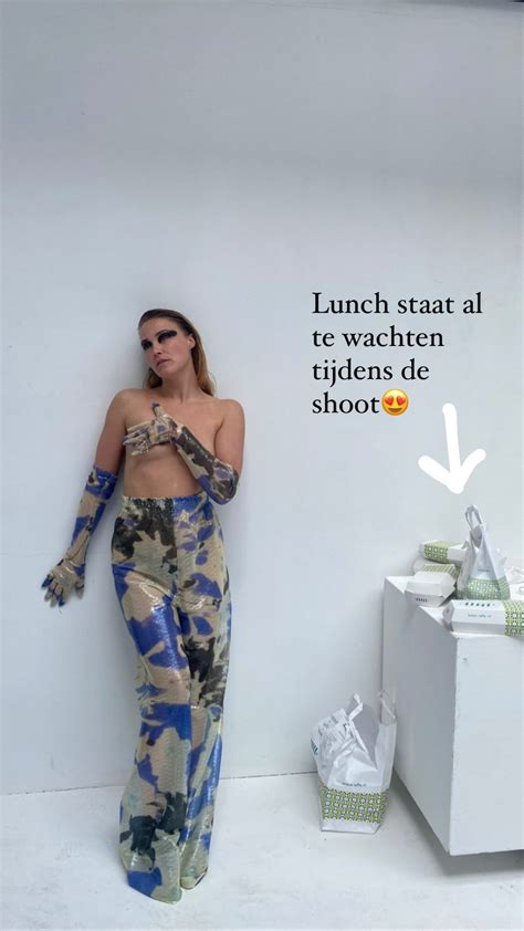 Geraldine Kemper Topless Covered Bij Photoshoot Het Bn Er Archief