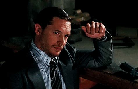Tom hardy plays eames, a forger on leonardo dicaprio's team of fantastical bandits who is check out everything we've got on inception. for breaking news, celebrity columns, humor and more. Tom Hardy - Inception | Tom hardy, Tom hardy inception, Hardy