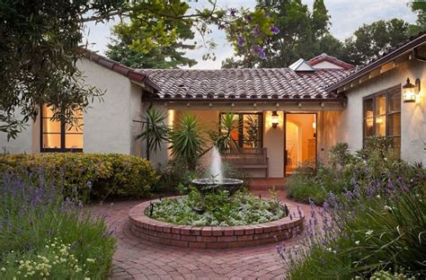 Crisp stucco finishes, terra cotta barrel tile roofing, courtyards, wrought iron balusters, and arched loggias add to. 40 Spanish Homes For Your Inspiration