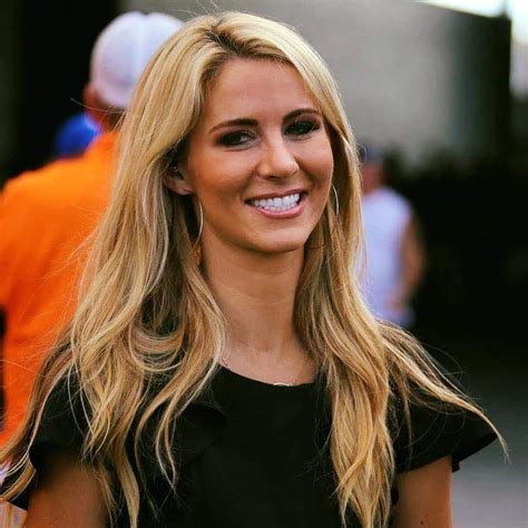 Who Is Laura Rutledge Age Children Husband Salary Career Height