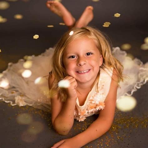 Glitter Mini Sessions Are Still Available Through The End Of This Week