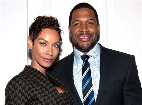 inside michael strahan and nicole murphy s breakup it was a complicated relationship e news