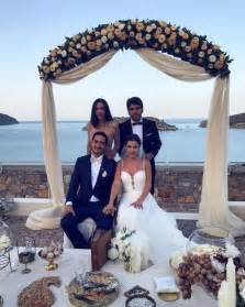 Διάβασε τώρα όλα τα τελευταία νέα από την ελλάδα και τον κόσμο και ενημερώσου άμεσα για τις πρόσφατες ειδήσεις και εξελίξεις! Σάκης Τανιμανίδης και Χριστίνα Μπόμπα σε αραβικό γάμο ...