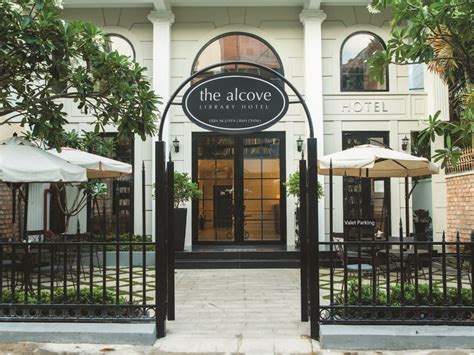 WARM WELCOME TO THE ALCOVE LIBRARY HOTEL | Alcove Library Hotel | Library hotel, Hotel, Hotel 